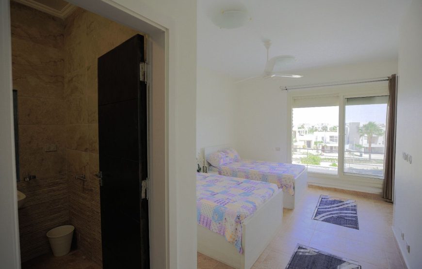 Chalet at Hacienda Bay 2nd row golf Prime location