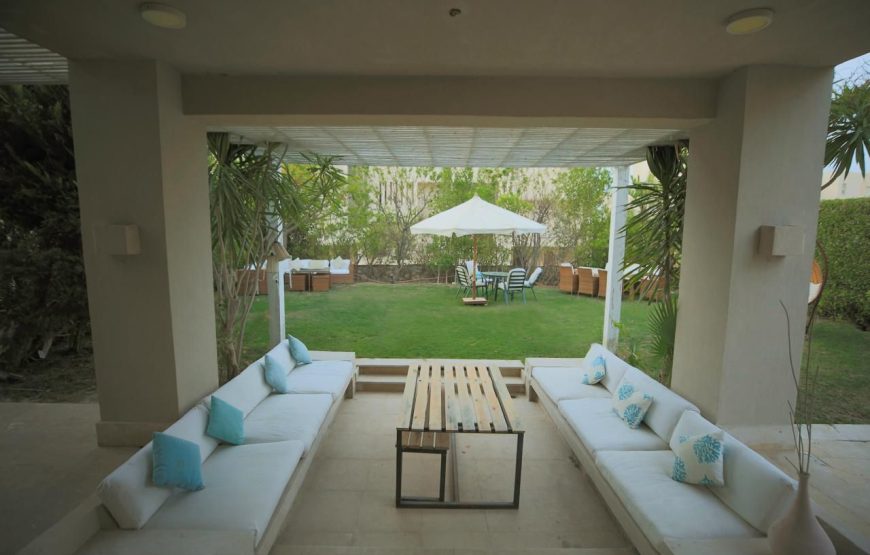 Chalet at Hacienda Bay-Prime location next to club house