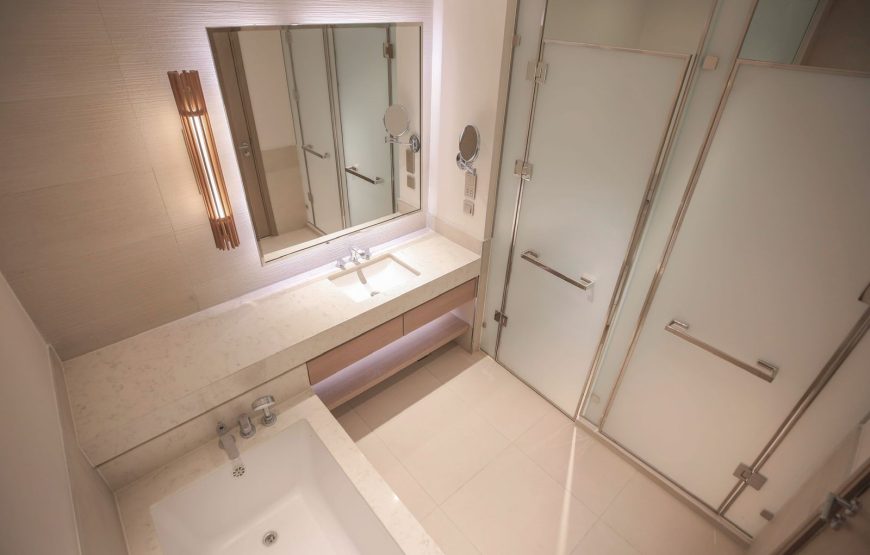 Vida Hotel 2 bedroom Suite Ground floor with garden